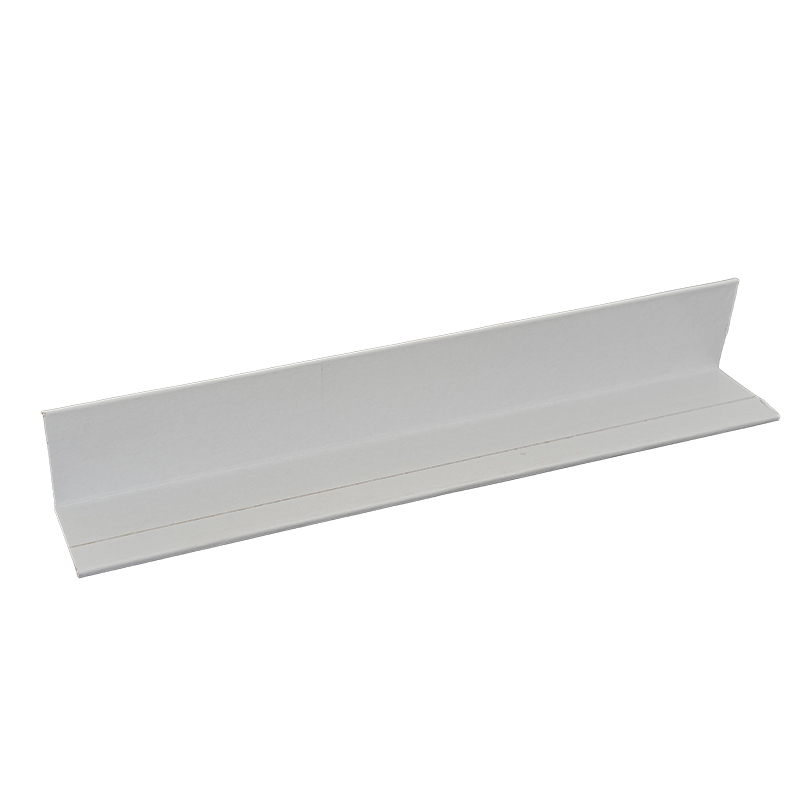 Protecteur d'angle en papier finition blanche pour emballage haute visibilité